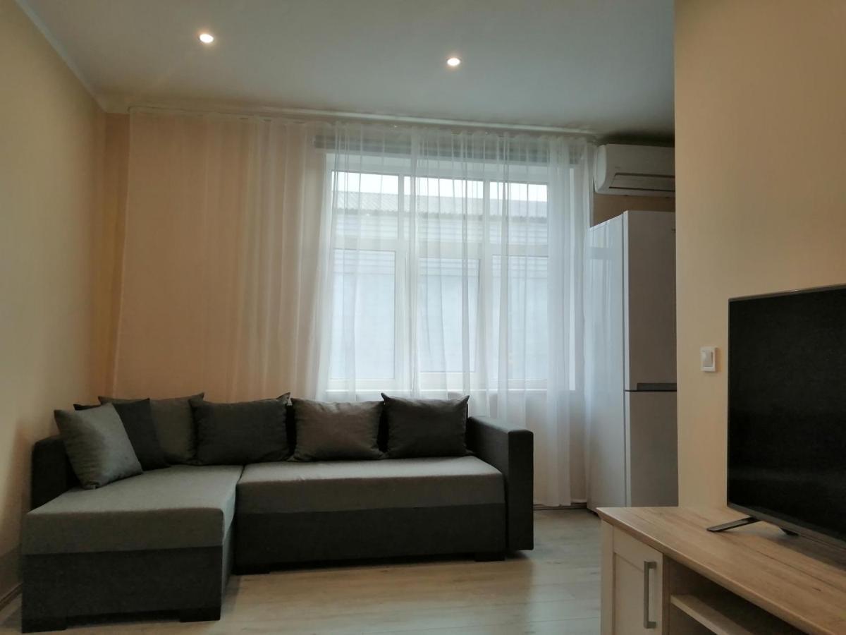 Apartamenti Miera Osta Liepaja Exterior photo